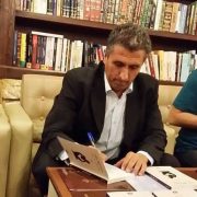 صورة الروائي عمر سعيد