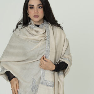 Whispering Elegance Pashmina – Beauty in Motion