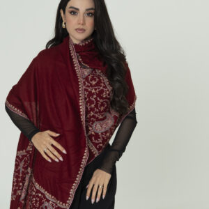 Threads of Tradition Pashmina – Elegant and Timeless