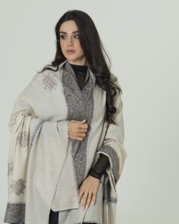 Shawl - Image 4