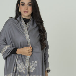 Timeless Heritage Pashmina – Handwoven Perfection