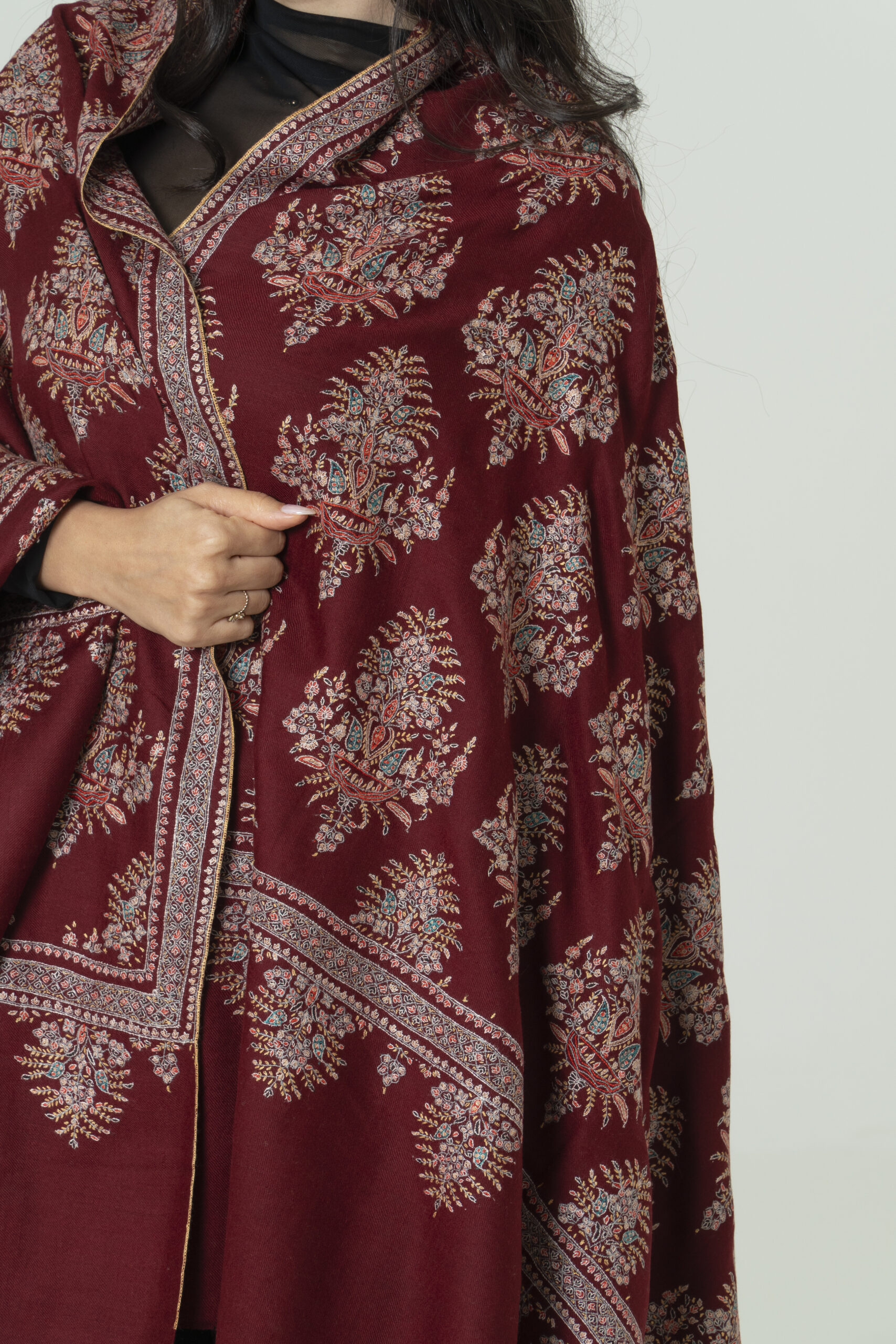 Sapphire Grace Pashmina – Refined Beauty - Image 4