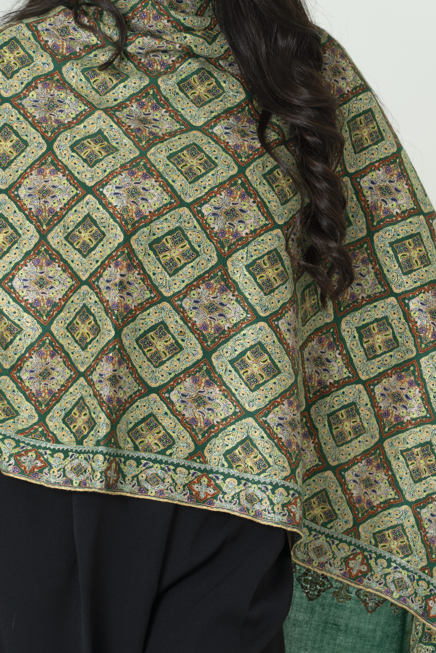 Ocean Whisper Pashmina – Gentle Warmth - Image 3