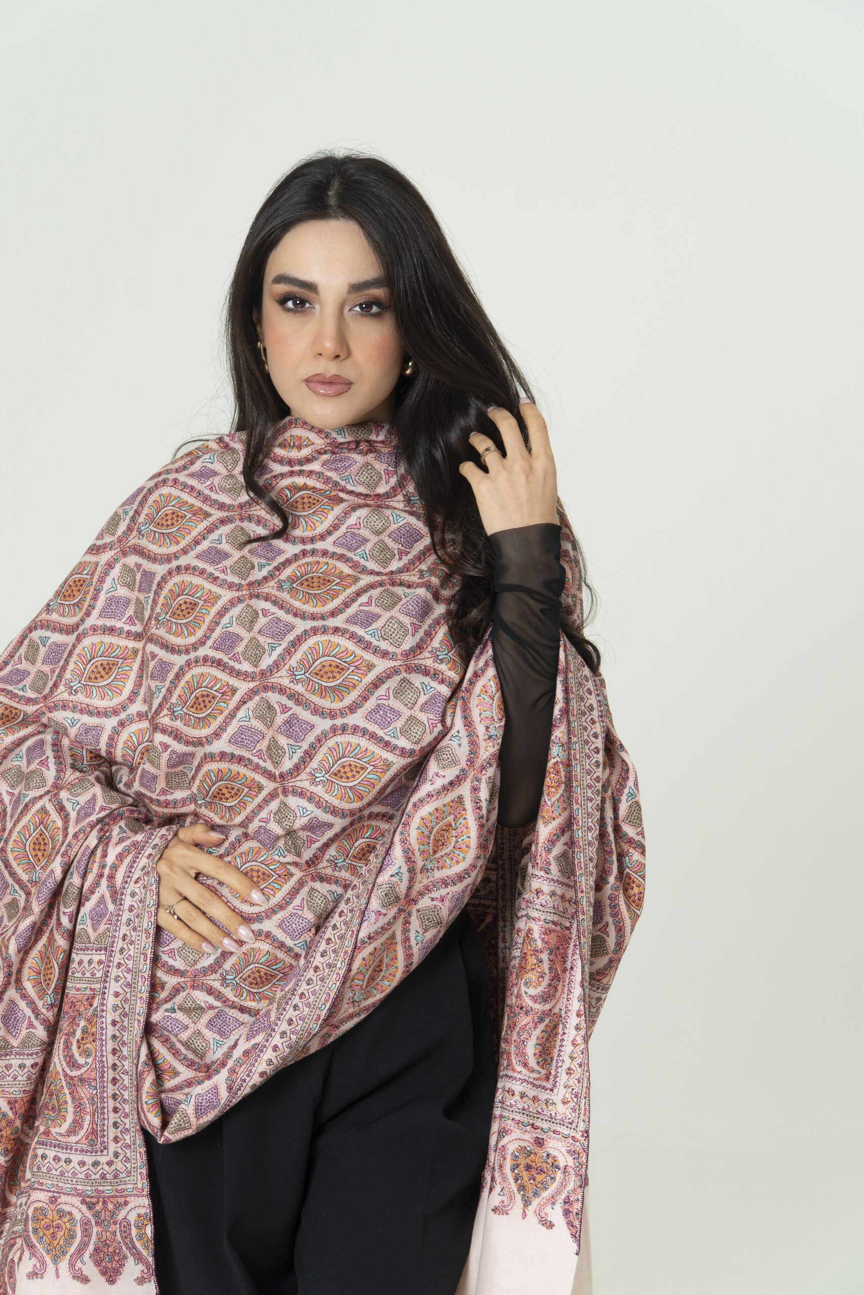 Velvet Shadow Pashmina – Deep Warmth - Image 2