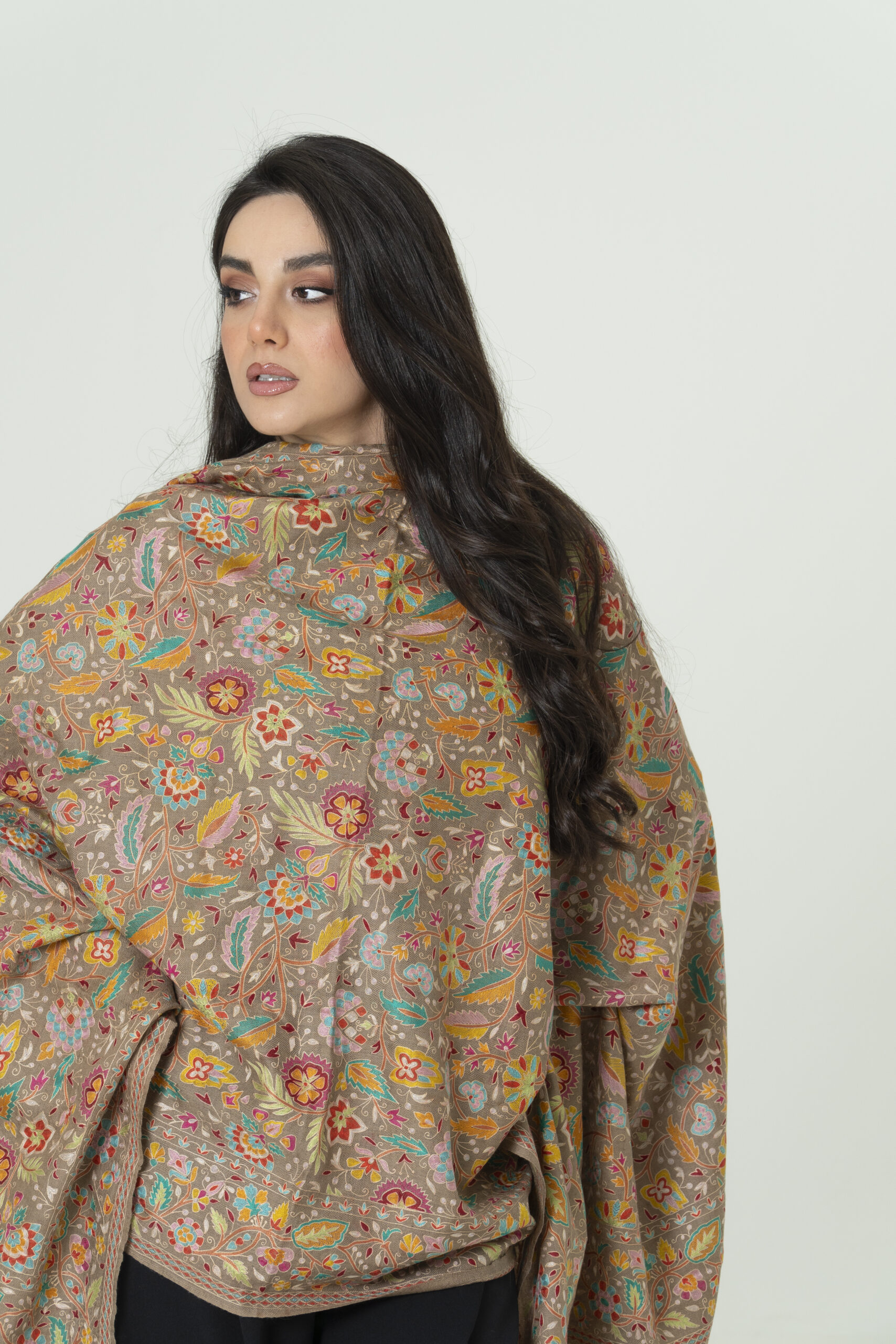 Vintage Kalamkari Frost brown Pashmina – Subtle Perfection - Image 4