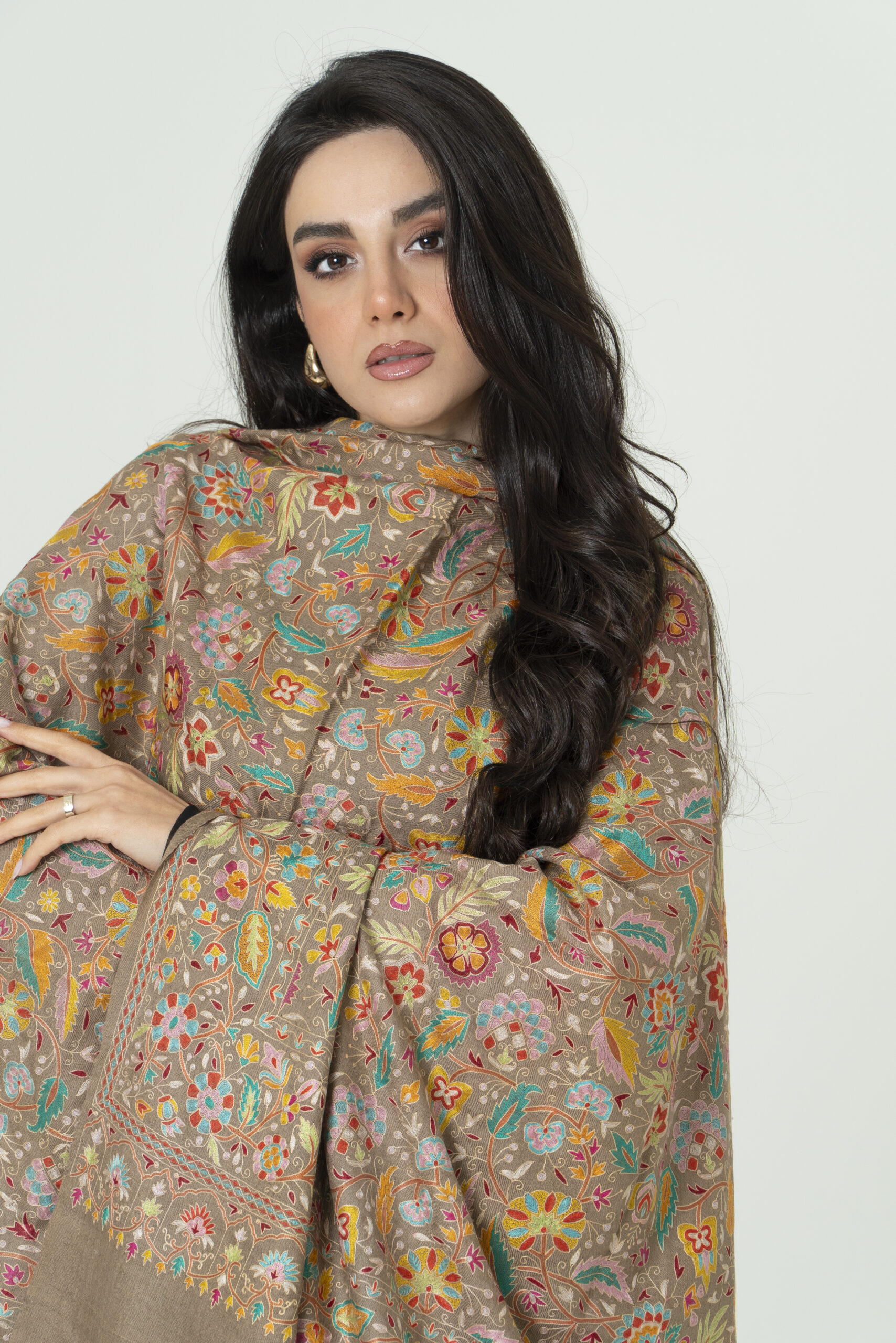 Vintage Kalamkari Frost brown Pashmina – Subtle Perfection - Image 2