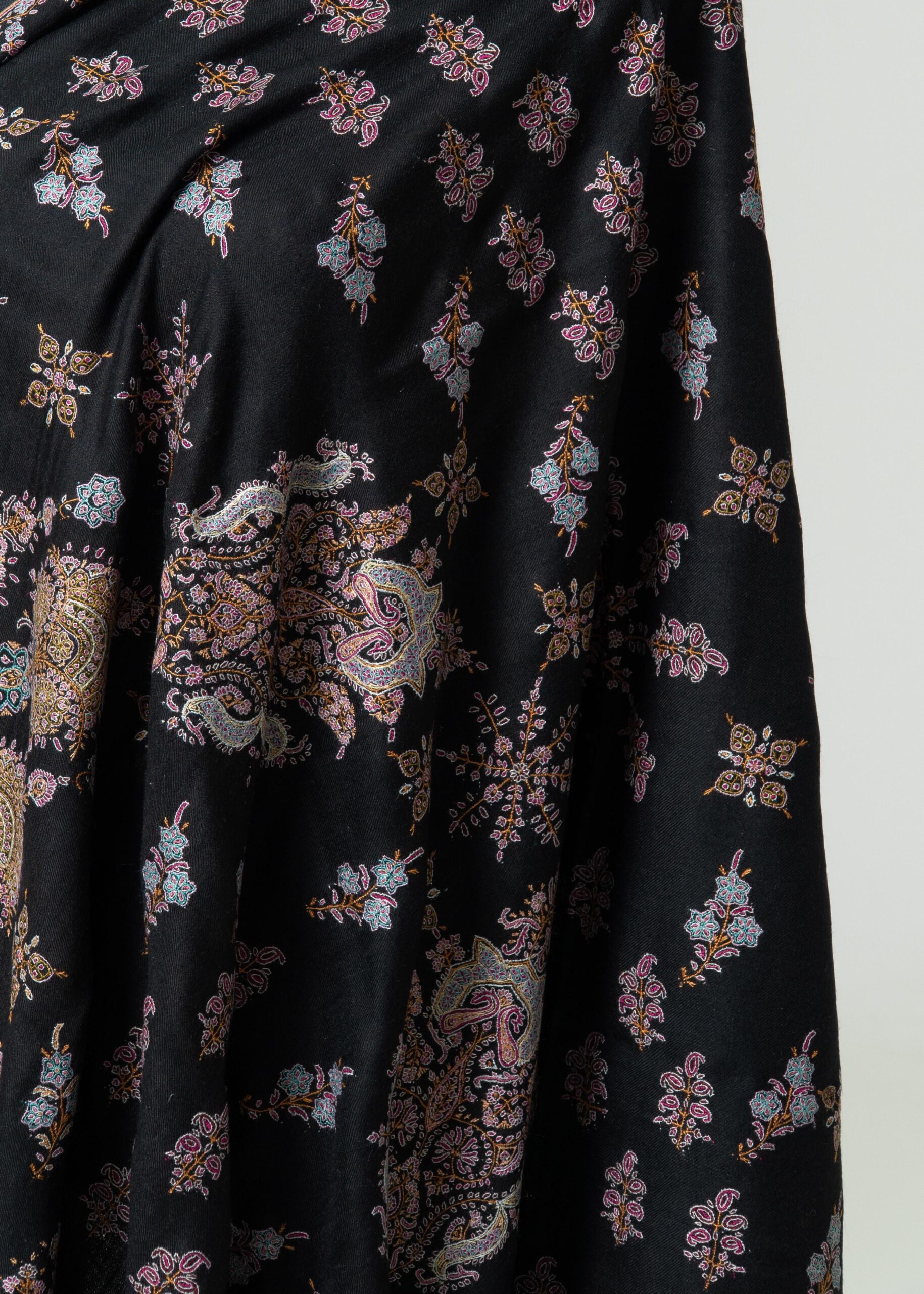 Royal Orchid Pashmina – Floral Elegance