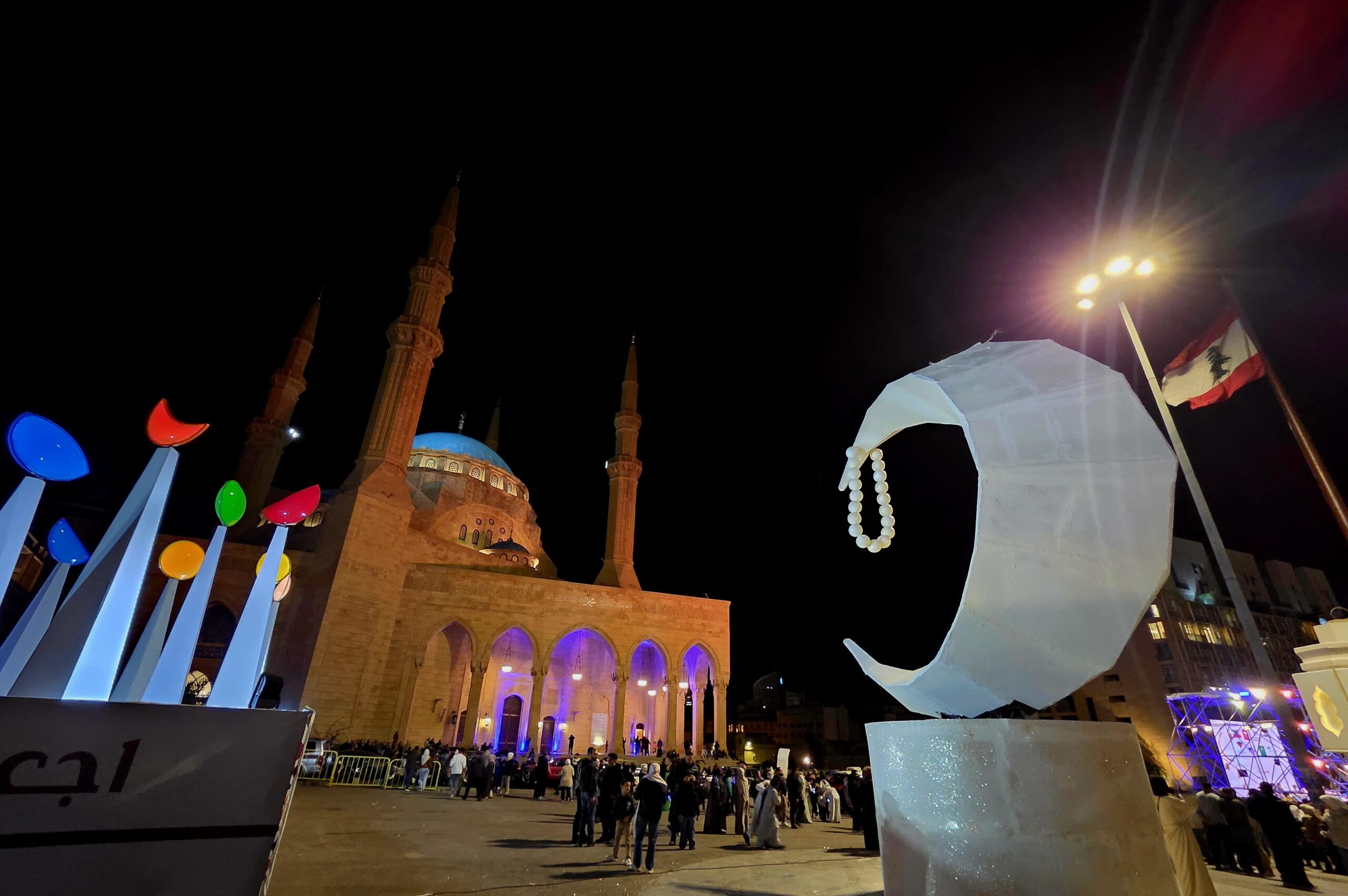 أخبار الفن – بحضور رسمي وحشد من المواطنين.. بلدية بيروت تضيء هلال رمضان وفانوسه في ساحة الشهداء – الأخبار جديدنا – أخبارنا