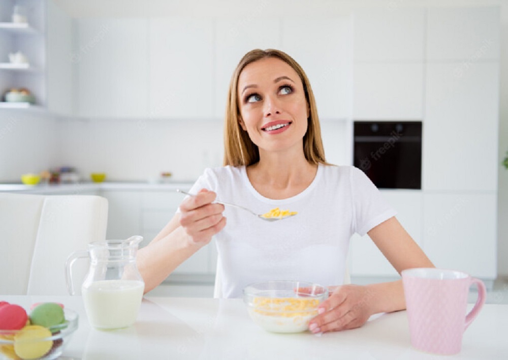 طب وصحة – أخطاء شائعة في الأكل تُضعف فوائده! – الأخبار جديدنا – أخبارنا